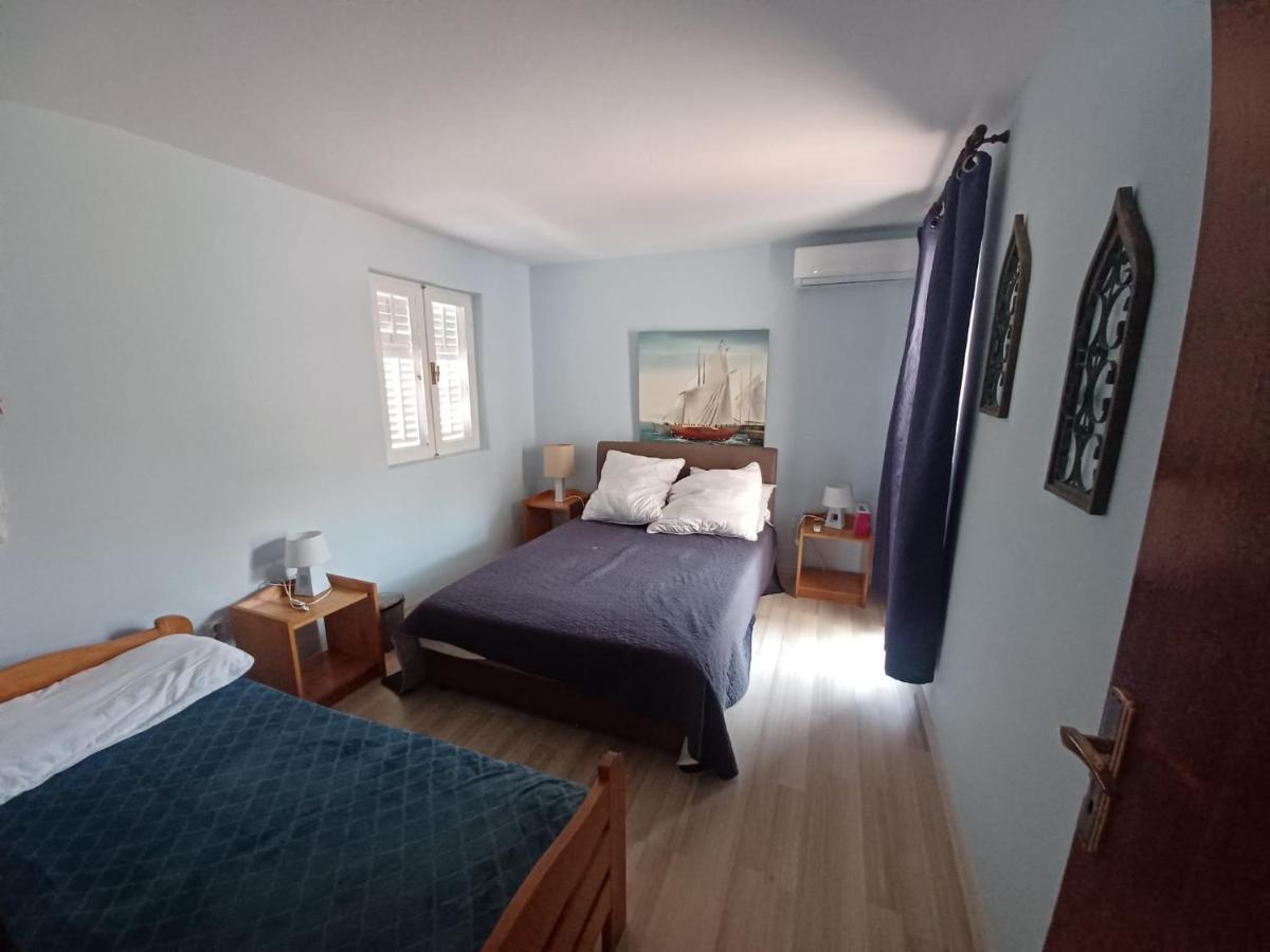 Apartment Bunjo'S Beach House تروغير المظهر الخارجي الصورة