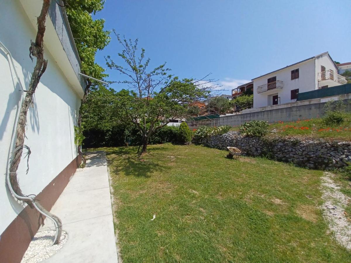 Apartment Bunjo'S Beach House تروغير المظهر الخارجي الصورة