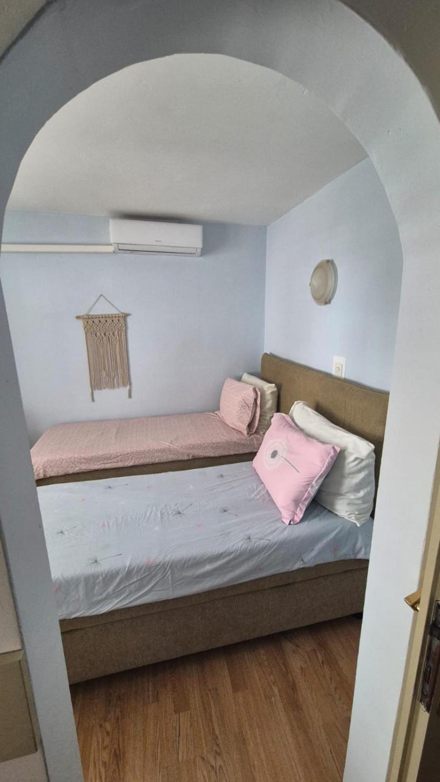 Apartment Bunjo'S Beach House تروغير المظهر الخارجي الصورة
