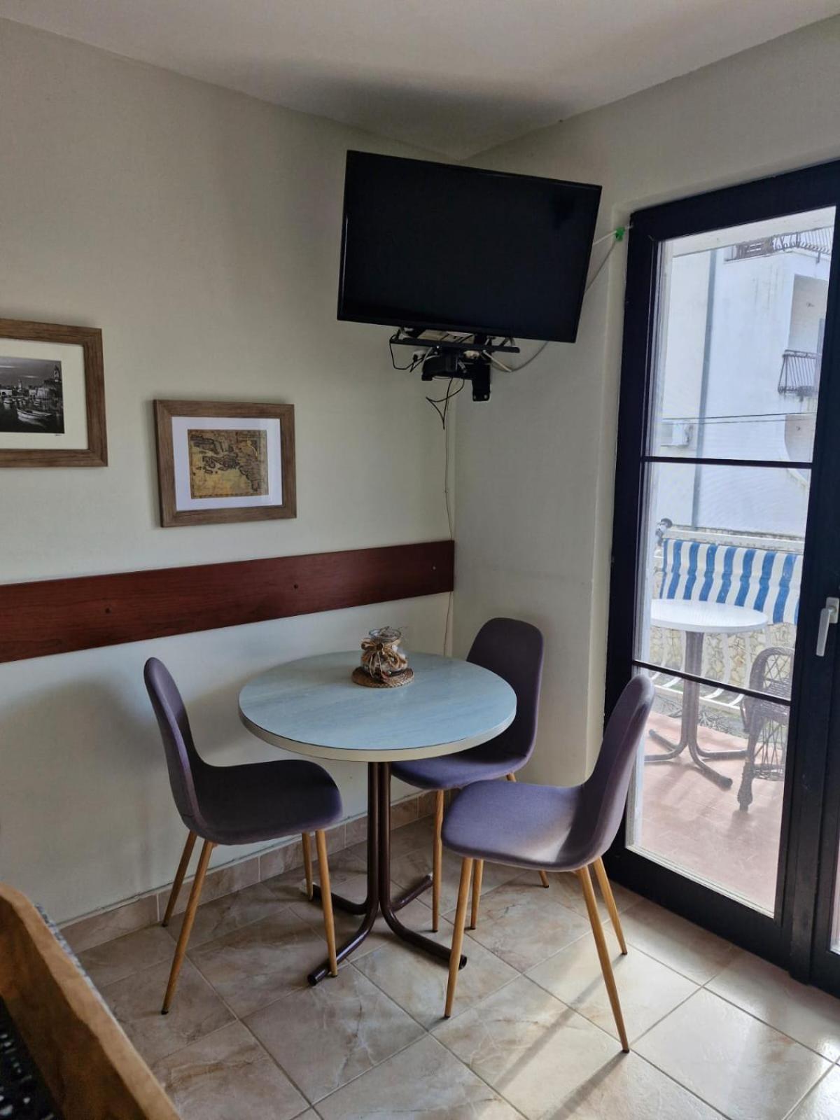 Apartment Bunjo'S Beach House تروغير المظهر الخارجي الصورة